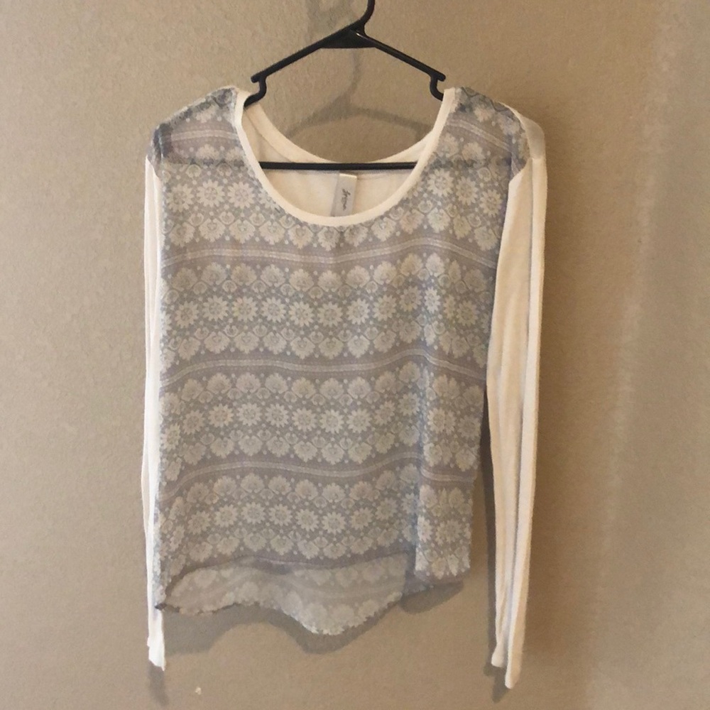 Casual long sleeve top